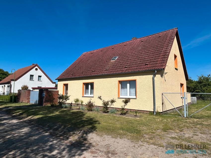 Ферма с 5 комнатами в Пригниц, Германия № 293278