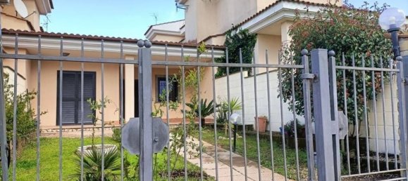 75m² Commercial property in Anzio, Italy No. 3557 4