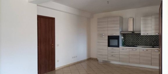 75m² Commercial property in Anzio, Italy No. 3557 14