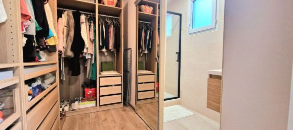 Casa de 3 dormitorios en Crecy-la-Chapelle, France No. 319452 9