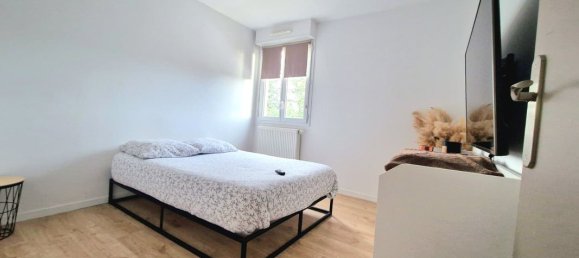 Casa de 3 dormitorios en Crecy-la-Chapelle, France No. 319452 5