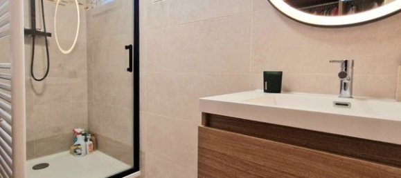 Casa de 3 dormitorios en Crecy-la-Chapelle, France No. 319452 10