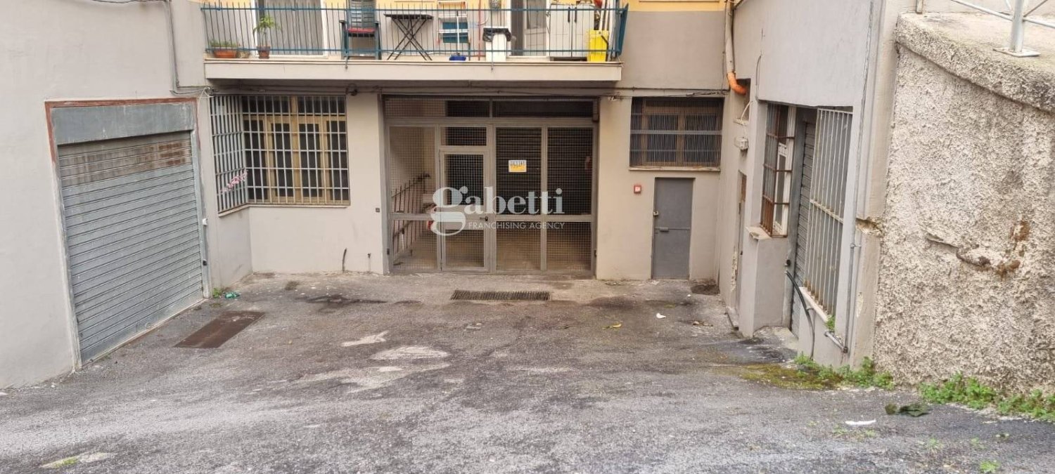 15m² Garage in Salerno, Italy No. 128184