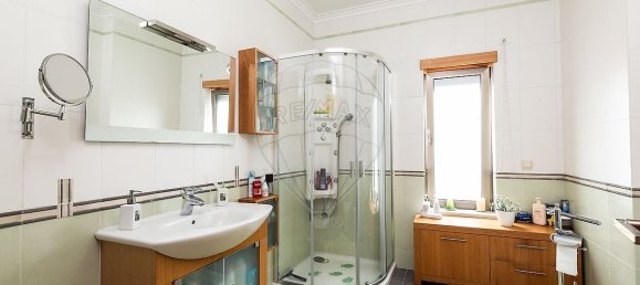 4 bedrooms House in Leiria, Portugal No. 24303 22