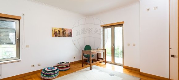 4 bedrooms House in Leiria, Portugal No. 24303 12