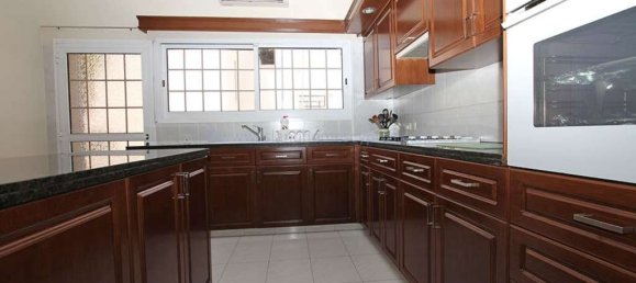 5 Schlafzimmer Haus in Deryneia, Cyprus, Nr. 23812 14