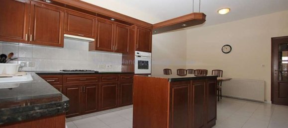 5 Schlafzimmer Haus in Deryneia, Cyprus, Nr. 23812 13