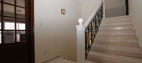 5 Schlafzimmer Haus in Deryneia, Cyprus, Nr. 23812 16