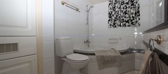 5 Schlafzimmer Haus in Deryneia, Cyprus, Nr. 23812 19