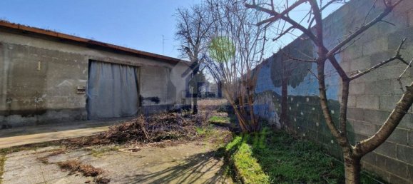 Gewerbliche Immobilie in Cremona, Italy 210m², Nr. 207354 2