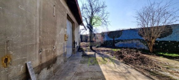 Gewerbliche Immobilie in Cremona, Italy 210m², Nr. 207354 4