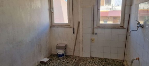 2 rooms Apartment in Palermo, Italy No. 285307 2