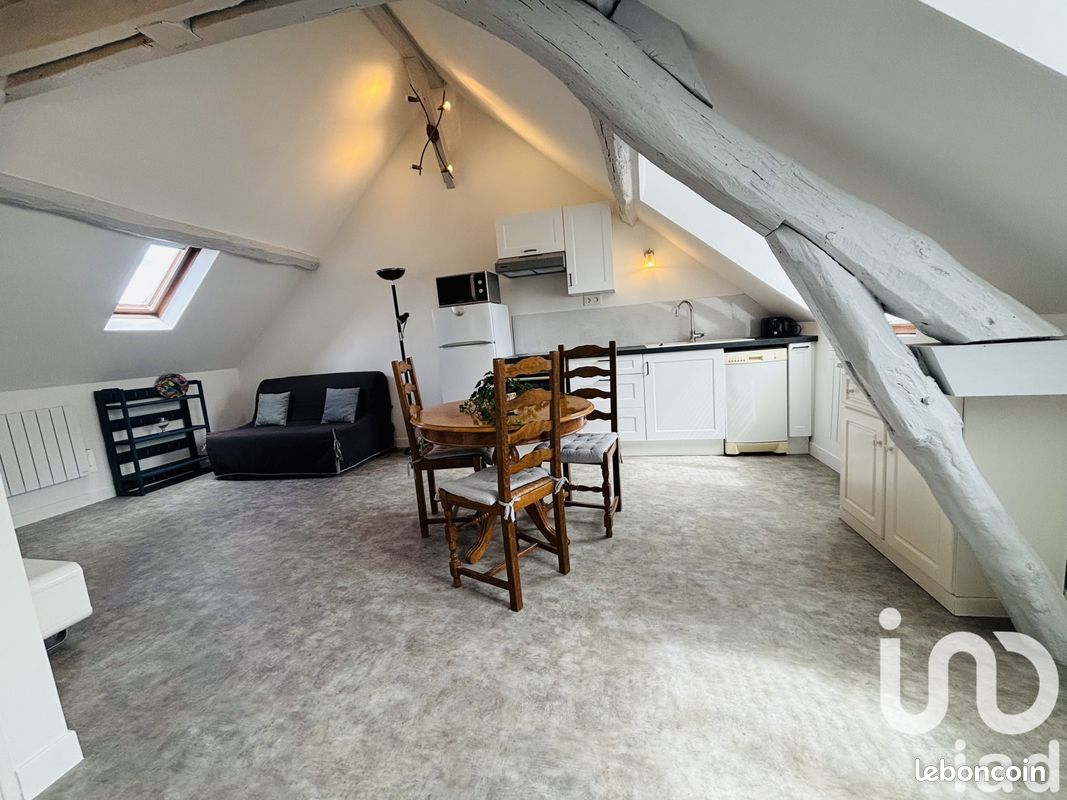 Apartamento de 2 dormitorios en Chantilly, France No. 281324