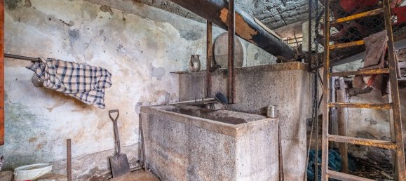 9 bedrooms Building in Funchal, Portugal No. 69242 10