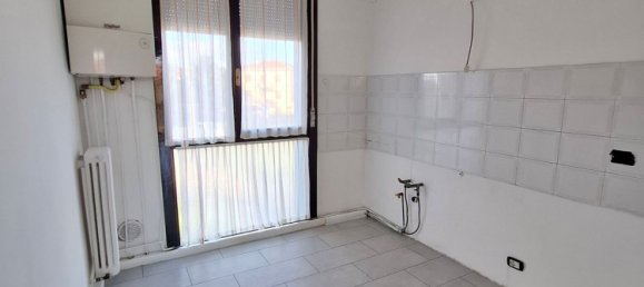 Apartamento de 3 habitaciónes en Veniano, Italy No. 235870 9