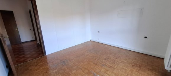 Apartamento de 3 habitaciónes en Veniano, Italy No. 235870 26
