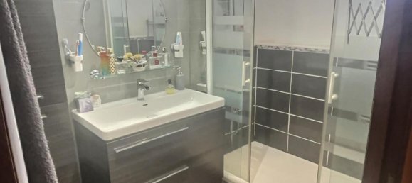 2 bedrooms Apartment in Marseille, France No. 353202 4