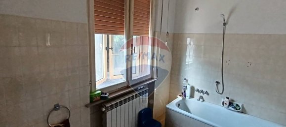 3 Schlafzimmer Haus in Fossato di Vico, Italy, Nr. 353622 16