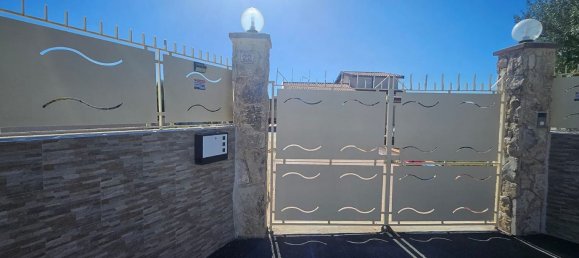 6 rooms Villa in Syracuse, Italy No. 245973 4