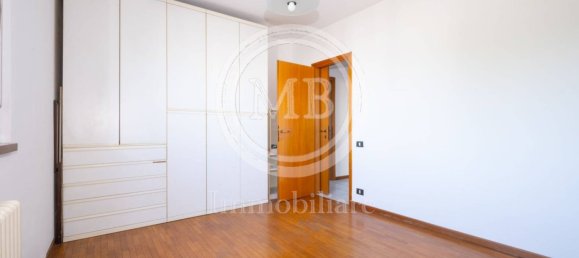 2 bedrooms Apartment in Bergamo, Italy No. 378196 17