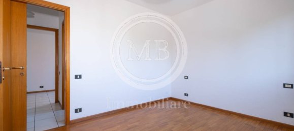 2 bedrooms Apartment in Bergamo, Italy No. 378196 16