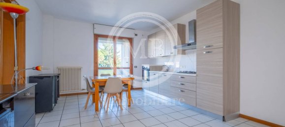 2 bedrooms Apartment in Bergamo, Italy No. 378196 7