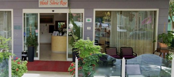 Imóvel comercial de 40 divisões em Cesenatico, Italy N.º 152988 2