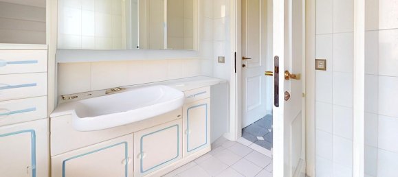 3 bedrooms Apartment in Bologna, Italy No. 380275 18