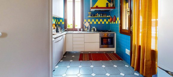 3 bedrooms Apartment in Bologna, Italy No. 380275 7