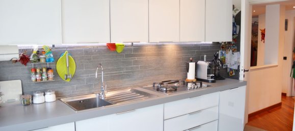 3 bedrooms Apartment in Peschiera Borromeo, Italy No. 357779 9