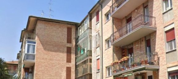 18m² Garage in Ferrara, Italy No. 258674 4