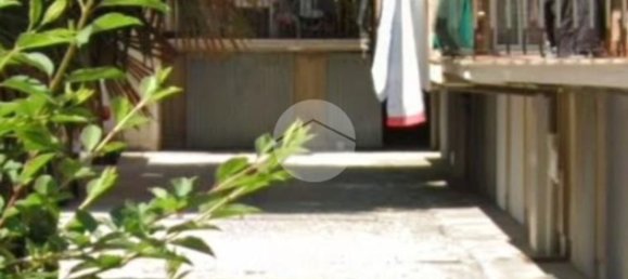 18m² Garage in Ferrara, Italy No. 258674 2