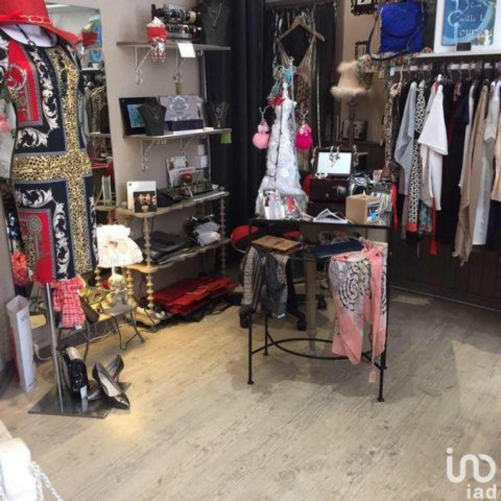 36m² Office in Anduze, France No. 19058