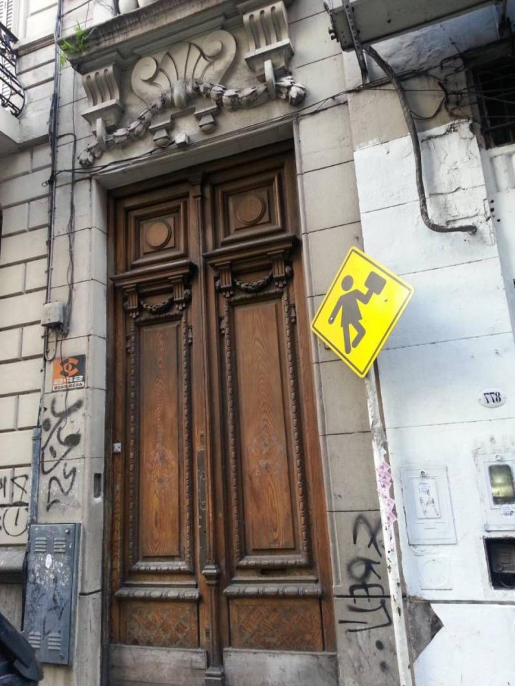 550m² Building in Buenos Aires, Argentina No. 106969