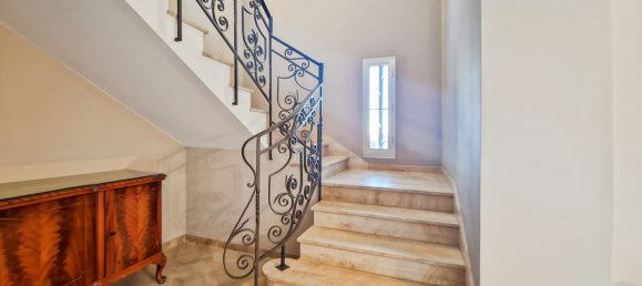 5 bedrooms Castles in Uzes, France No. 279056 17