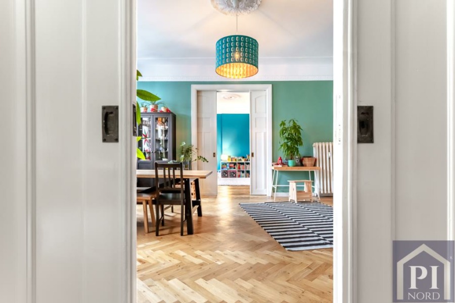 Квартира с 7 комнатами в Киль, Германия № 34088