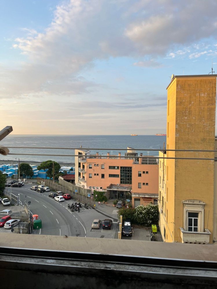 3-Zimmer Wohnung in Genoa, Italy, Nr. 272388