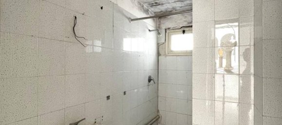 Здание с 8 комнатами в Carmiano, Италия № 74451 3