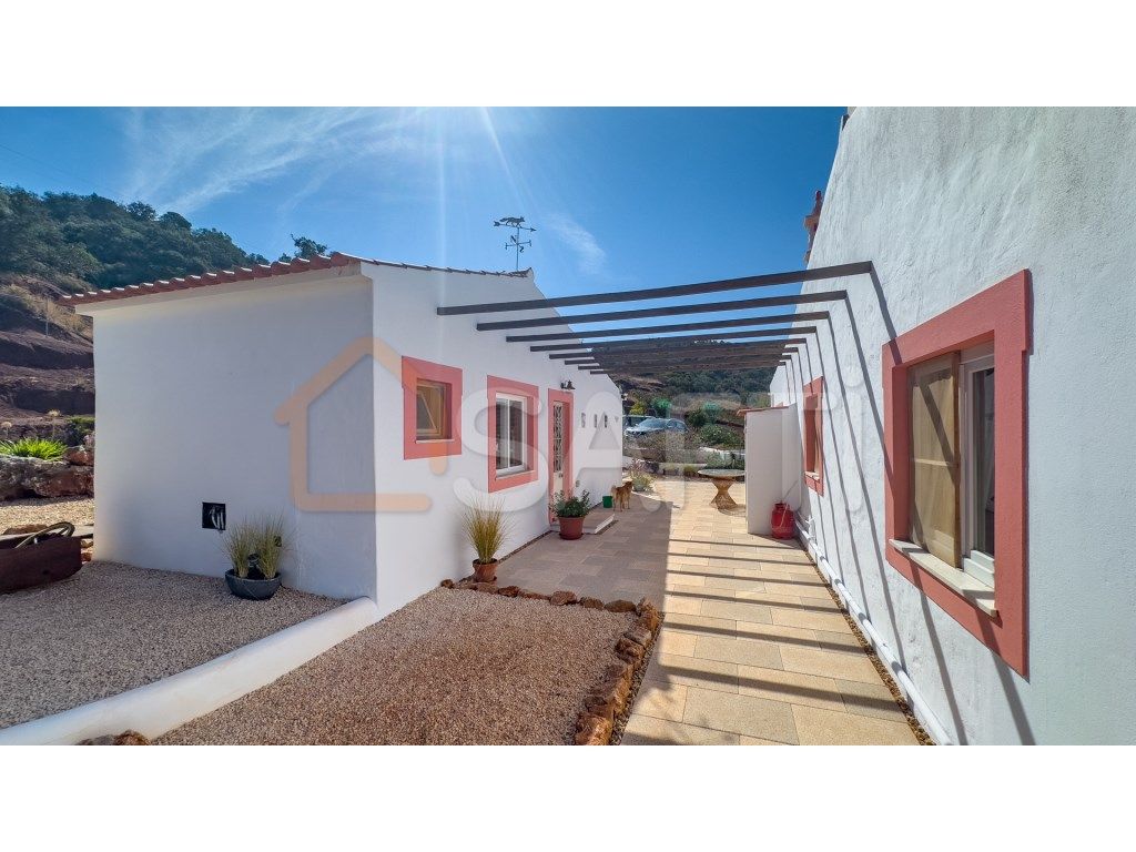 Дом с 9 спальнями в Сан Бартоломеу де Мессинеш, Португалия № 137156