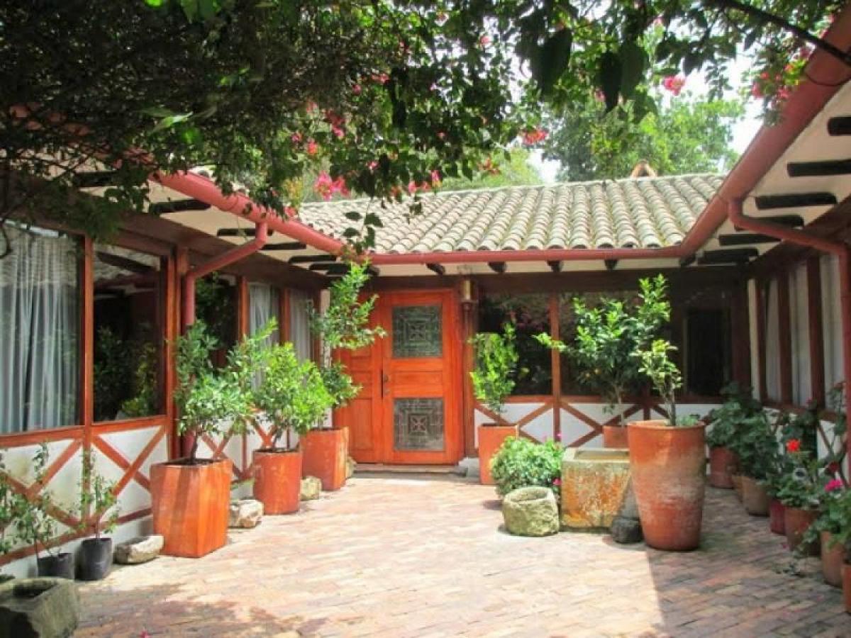 4 bedrooms House in Cundinamarca, Colombia No. 7384