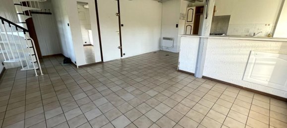 2 Schlafzimmer Wohnung in Nogent-le-Roi, France, Nr. 212609 2