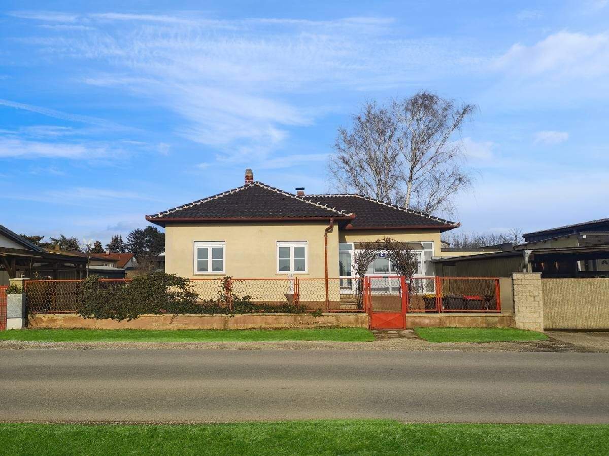 Дом с 3 комнатами в Гензерндорф, Австрия № 116046