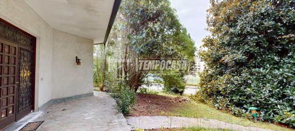 3-Zimmer Villa in Carate Brianza, Italy, Nr. 162465 2
