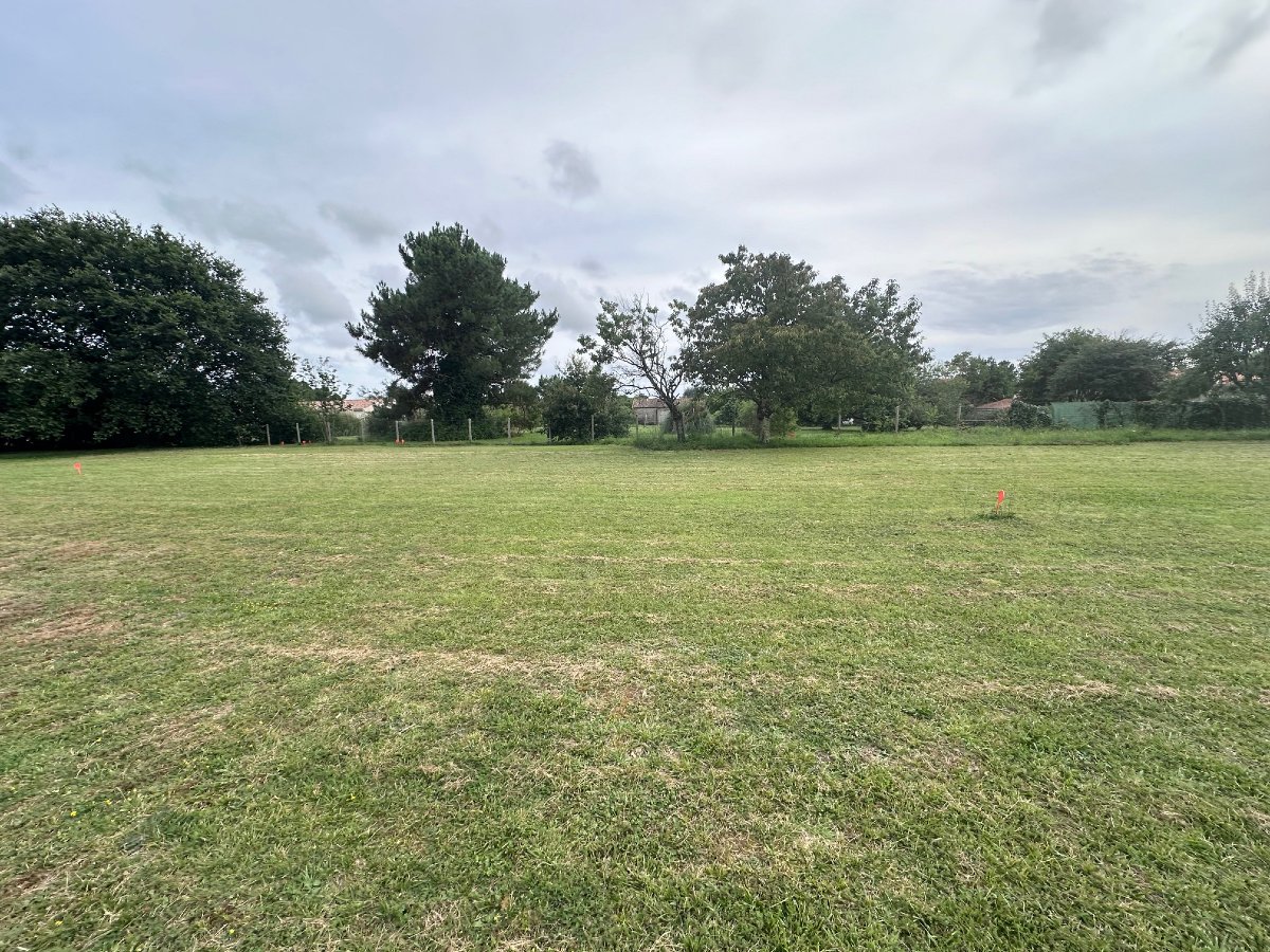 Grundstück in Arvert, France 200m², Nr. 110436