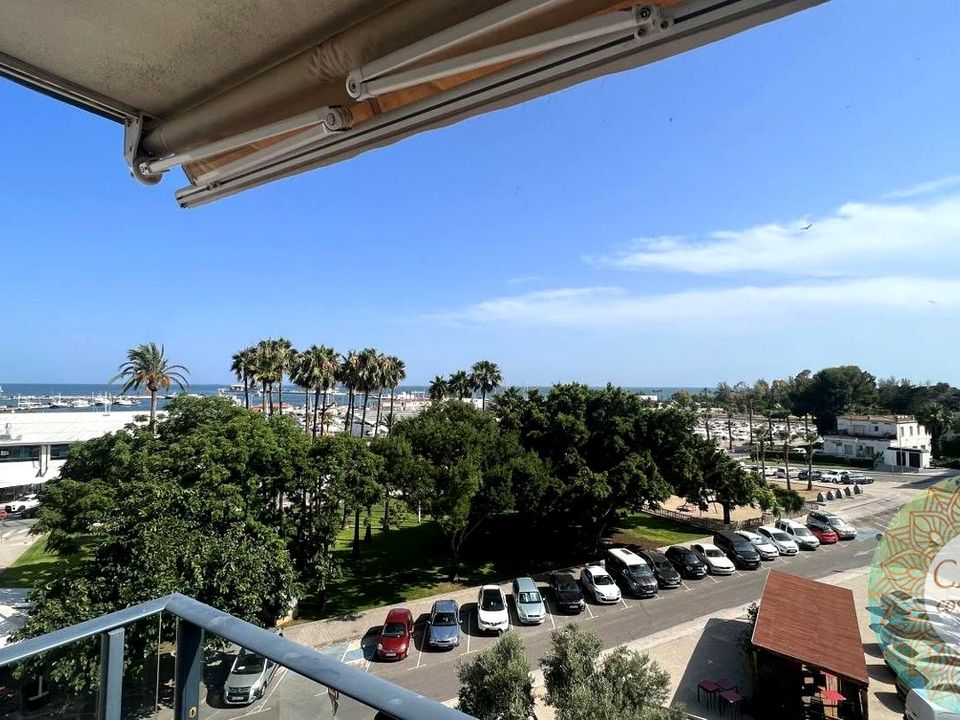 3 bedrooms Apartment in Santa Margarida i els Monjos, Spain No. 183981