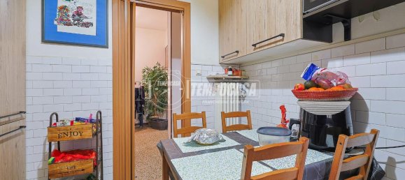 5-salle Appartement à Forlì, Italy No. 3083 11