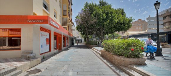 3 bedrooms Apartment in Marbella, Spain No. 21167 4