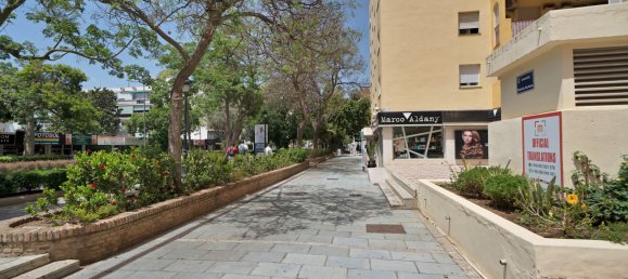 3 bedrooms Apartment in Marbella, Spain No. 21167 2