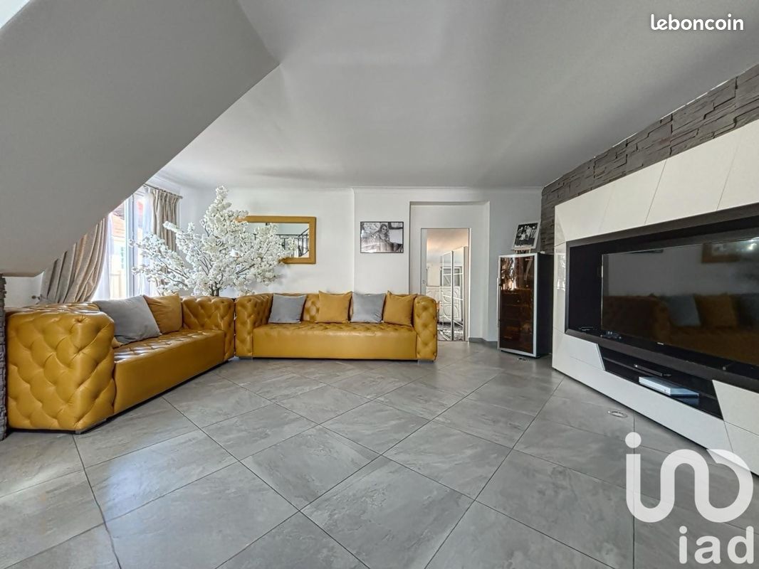 Квартира с 4 спальнями в Пра-сюр-Арли, Франция № 331322