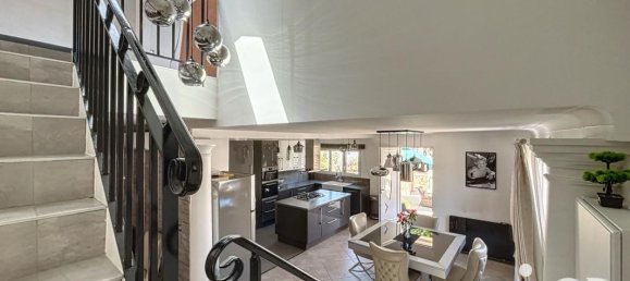 Casa de 3 dormitorios en Montgeron, France No. 331322 7